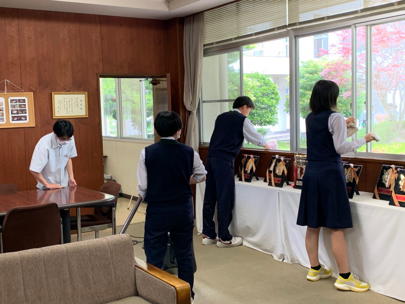 0523_校長室掃除